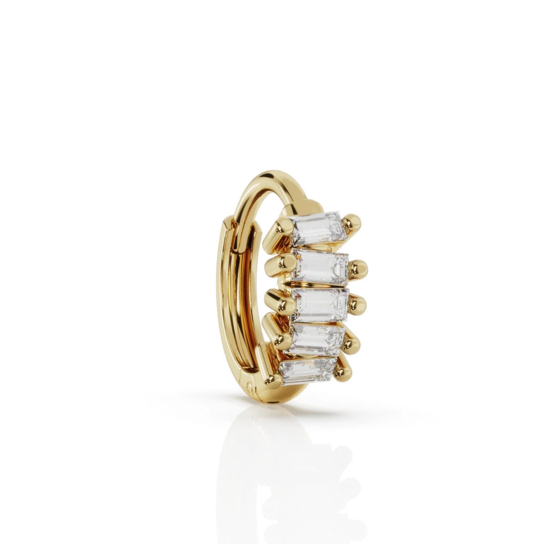 Baguette diamond staggered huggie side profile